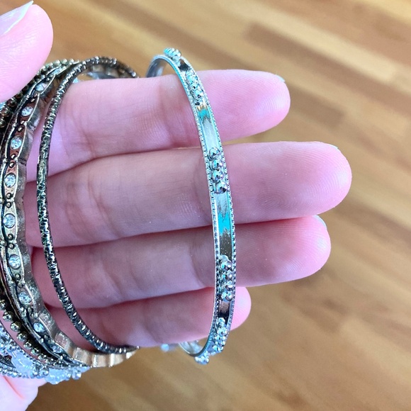 Women’s new with tags set of 12 fun and feminine bangle bracelets, sparkly bling - Picture 7 of 11